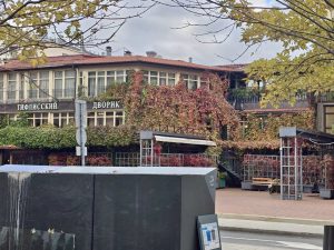 Ресторан «Тифлисский дворик» на Остоженке на обслуживании у Карбис с 2013 года